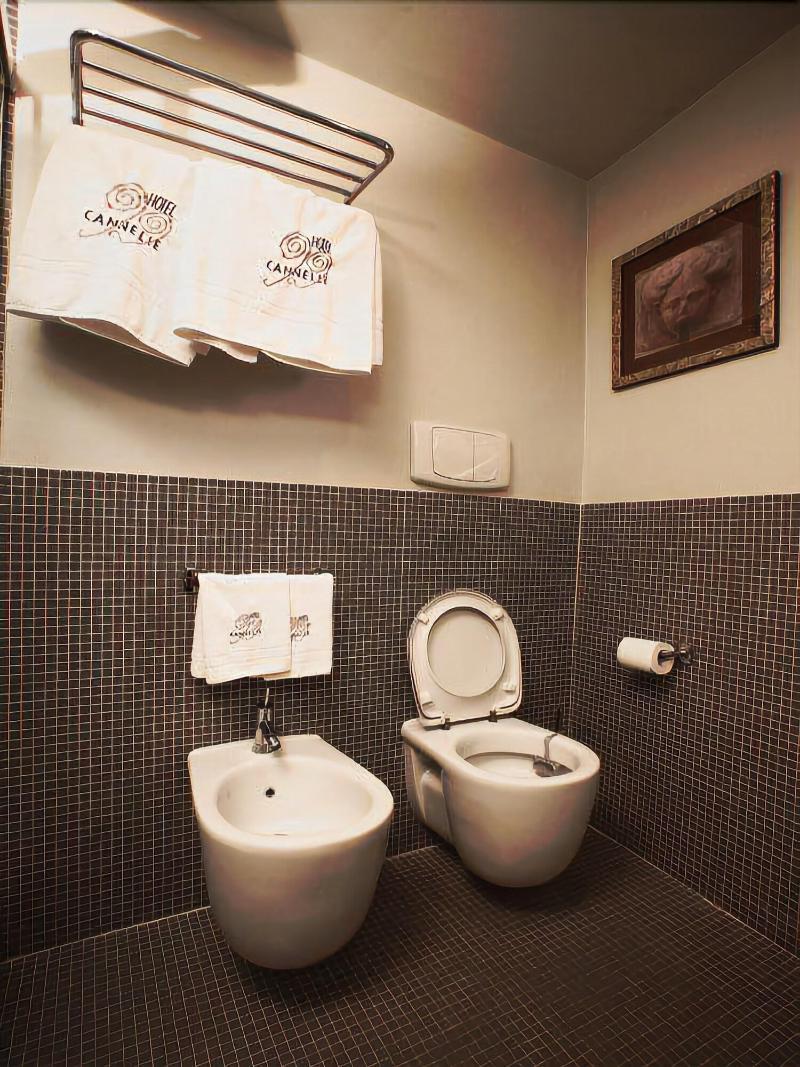 Hotel 99 Cannelle L'Aquila Bagian luar foto