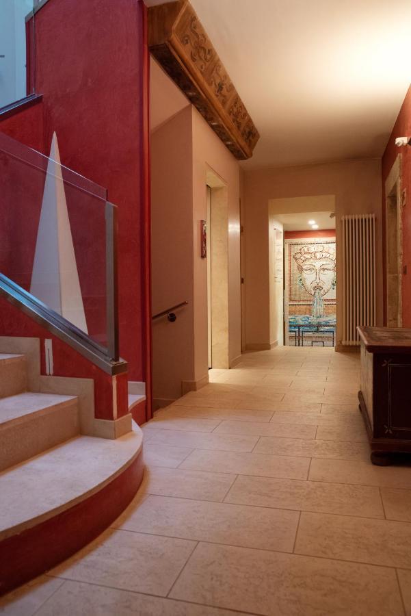 Hotel 99 Cannelle L'Aquila Bagian luar foto